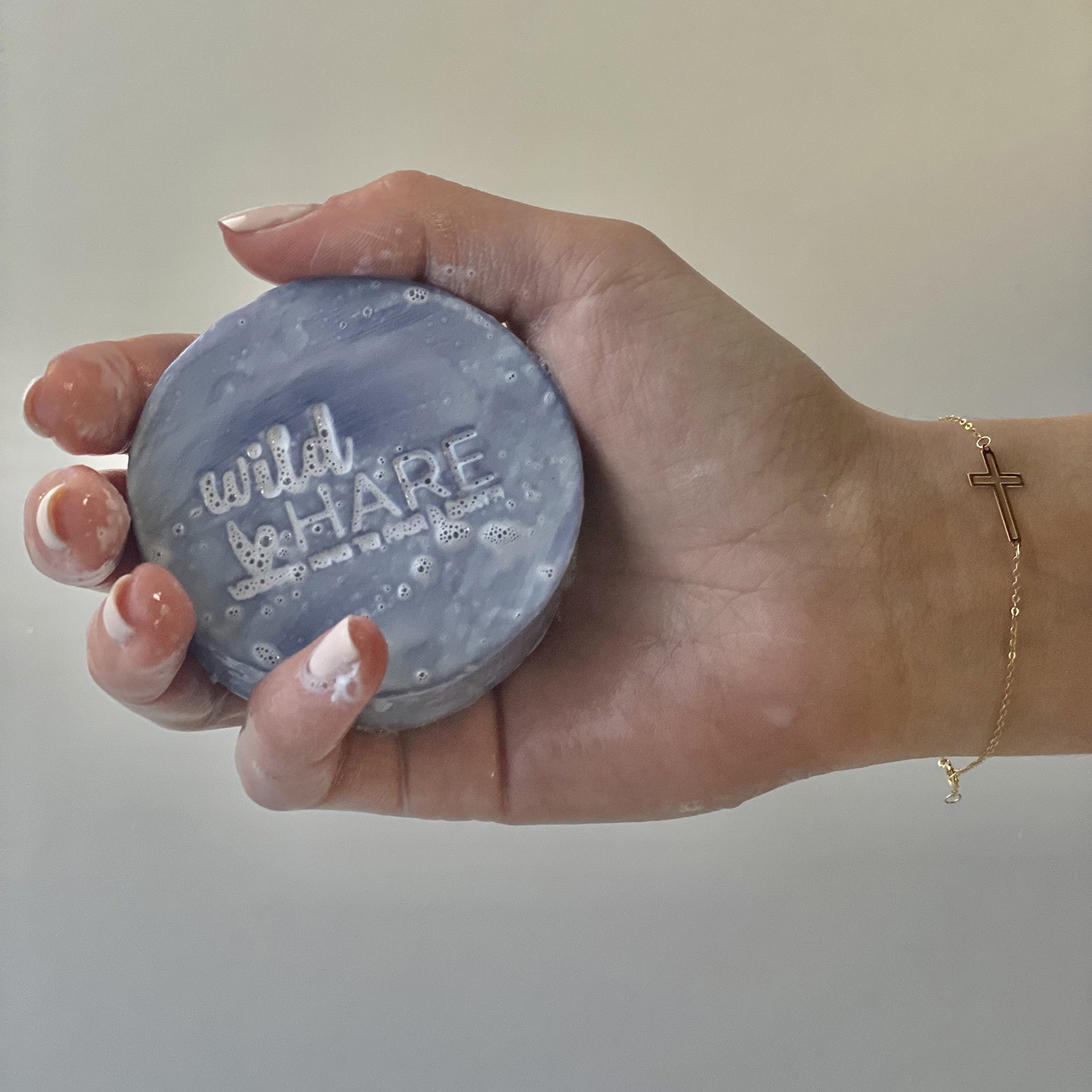 AW Gifts, Wild Hare Solid Shampoo - Orchid, 60g - GREEN LIFE CYPRUS
