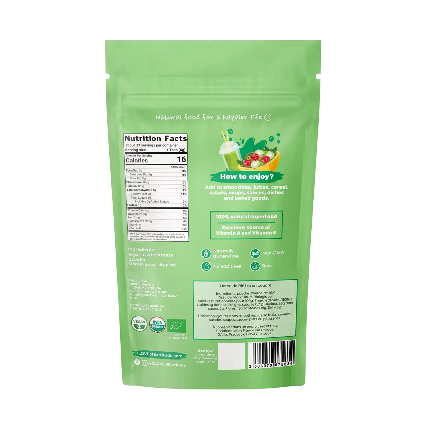 Organic wheatgrass powder by ILOVEME in a clear 200g package, shown with fresh wheatgrass and green powder.