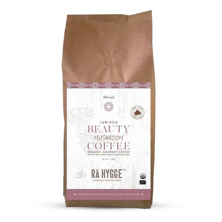 Whole beans of Herbalistas Rå Hygge BIO Tremella and Maitake Mushroom Coffee, 1kg bag, fresh and aromatic coffee beans.